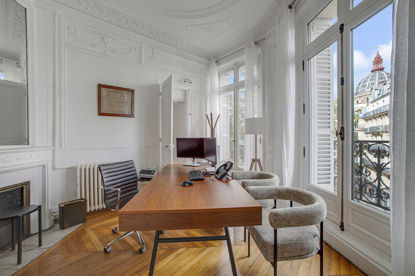 PARIS bureau notaire